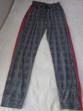 Women's 2X Edgy Gray Plaid Jogger Pants Red Side Stripe Zip Pockets Academia